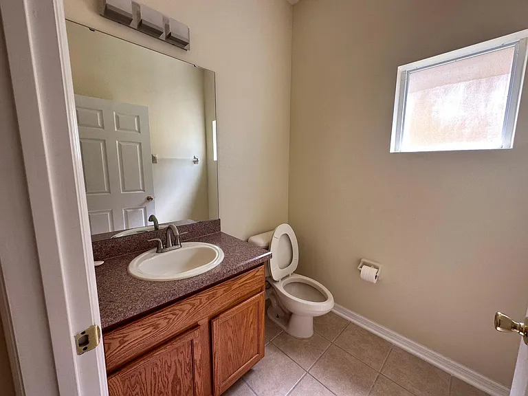 13218 Phoenix Dr — Photo 22