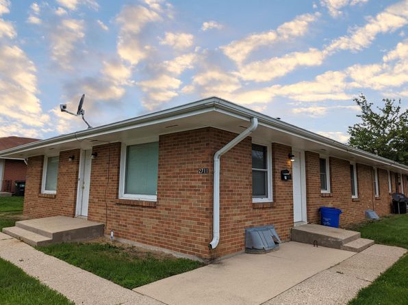 2711 Canterbury Ln #2711