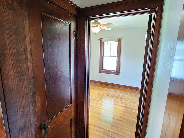1210 S Jefferson Ave — Photo 25