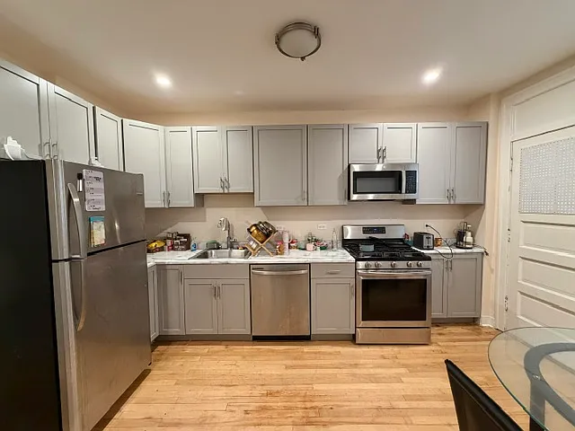 4055 N Mason Ave #2 — Photo 2