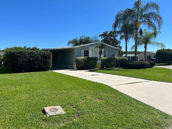 2nd image of 3118 Carpenter Ln