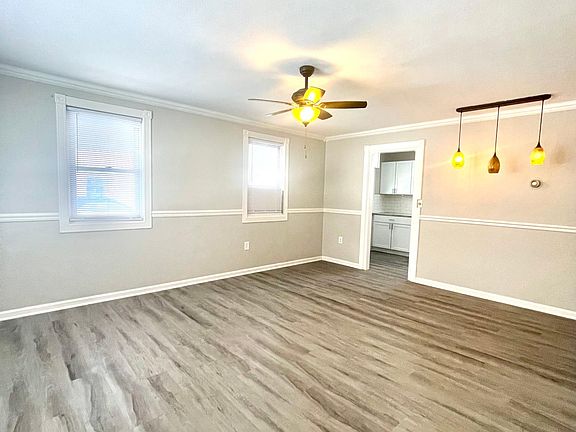 2nd image of 3815 10th Avenue Pl