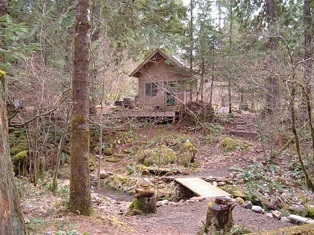 1st image of 119 Hideaway Ln