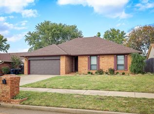 813 Wandering Way, Oklahoma City, OK 73170