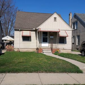 24134 Notre Dame St, Dearborn, MI, 48124