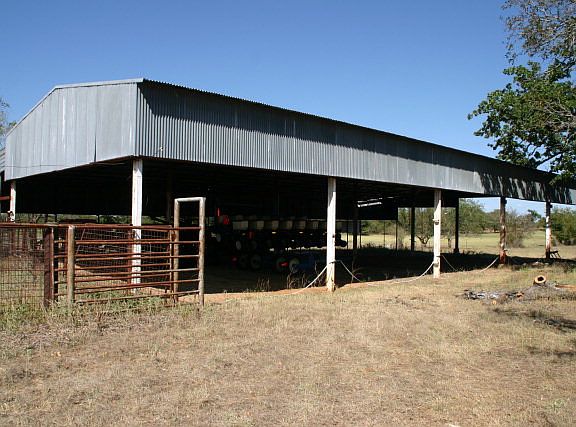 3rd image of 832 Jenschke Ln