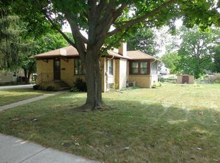 227 N Park St, Whitewater, WI 53190