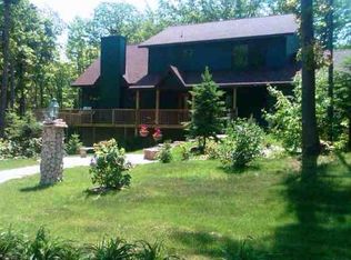 112 Superior View Ln, Negaunee, MI 49866