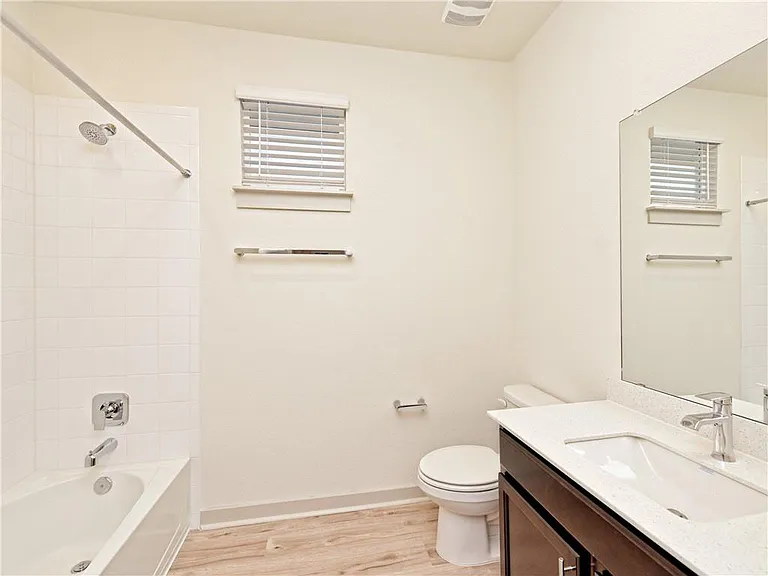 7512 Daves Landing Dr — Photo 18