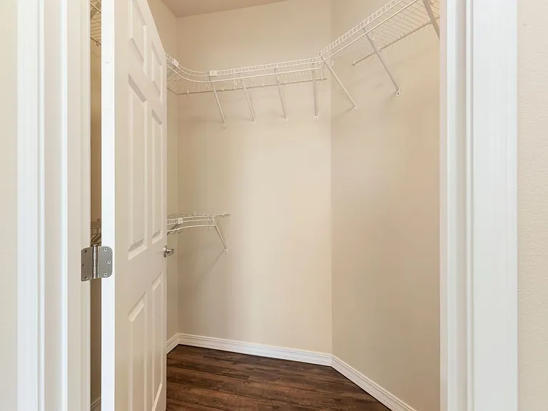 The Fulton Apartments — Photo 18