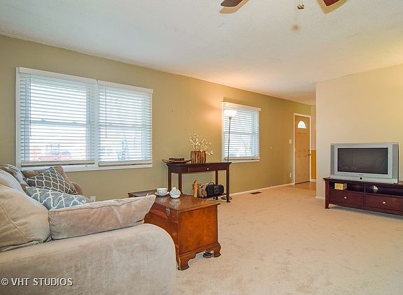 2nd image of 609 Newberry Dr