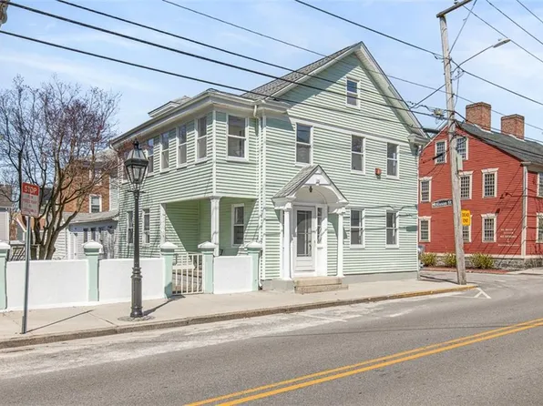 135 Water St, Warren, RI 02885