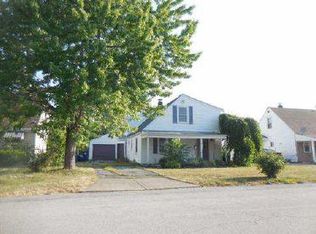 62 Spruce Rd, Amherst, NY 14226