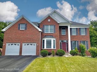 3247 Doral Ct, East Stroudsburg, PA 18302