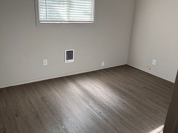 3rd image of 4206 112th St E APT A