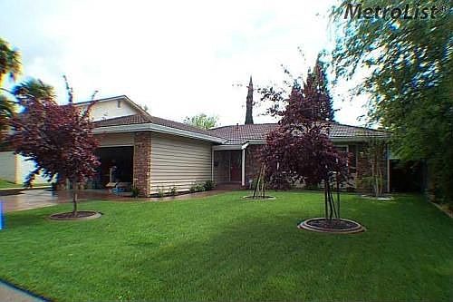 1st image of 2536 Queenwood Dr