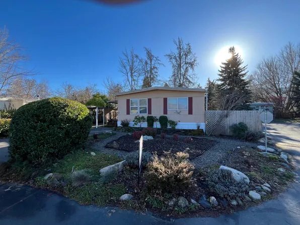 321 Clay St Space 3, Ashland, OR 97520