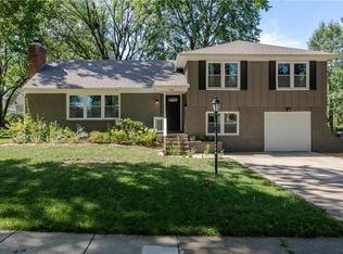 5601 W 98th St, Overland Park, KS 66207