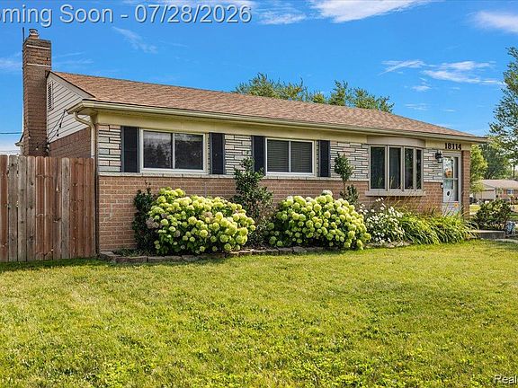 3rd image of 18114 Whitmore Dr