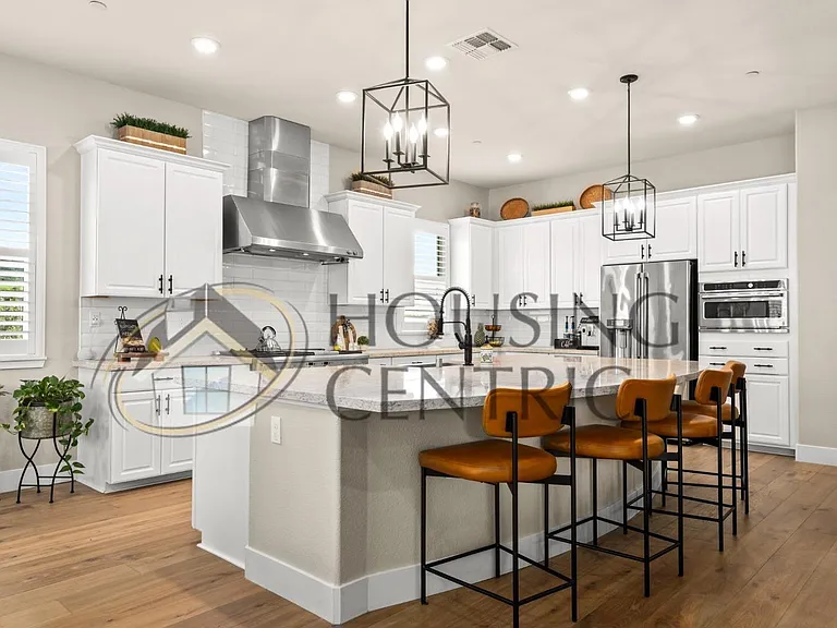 3061 Calypso Cir — Photo 19