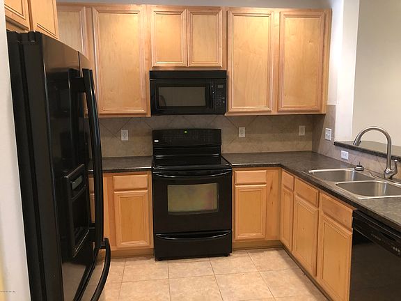 4th image of 325 Volterra Pl