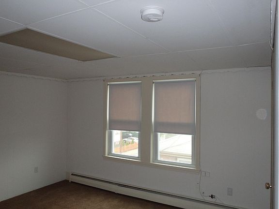 5th image of 12 Falmouth St APT 4