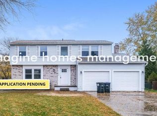 1754 Lares Ln, Brunswick, OH 44212