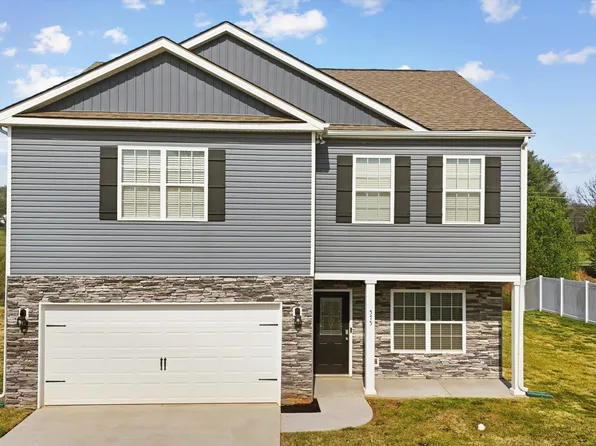 575 Smoky Valley Ln, Seymour, TN 37865