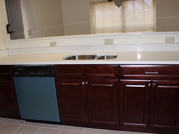 5th image of 281 Michael J Smith Ct