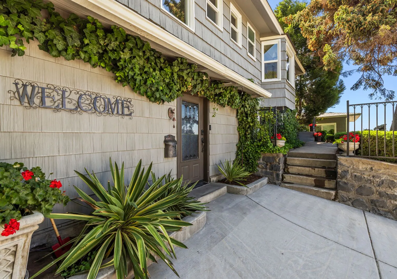 525 Mesa St — Photo 4
