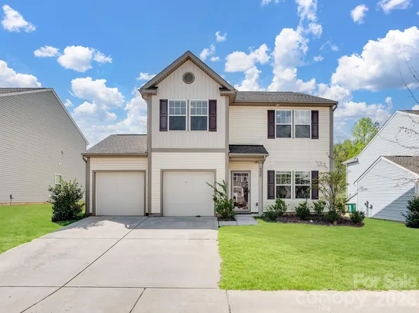 4225 Stockbrook Dr, Charlotte, NC 28215