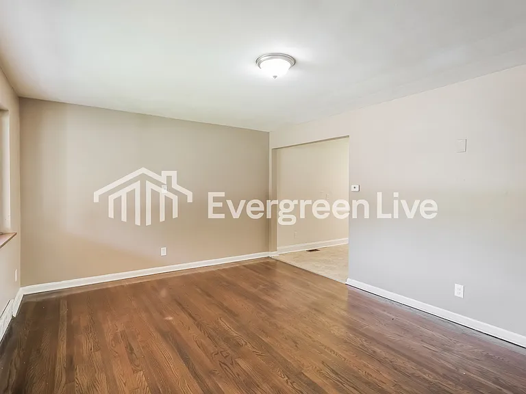 3363 Blue Rock Rd — Photo 5