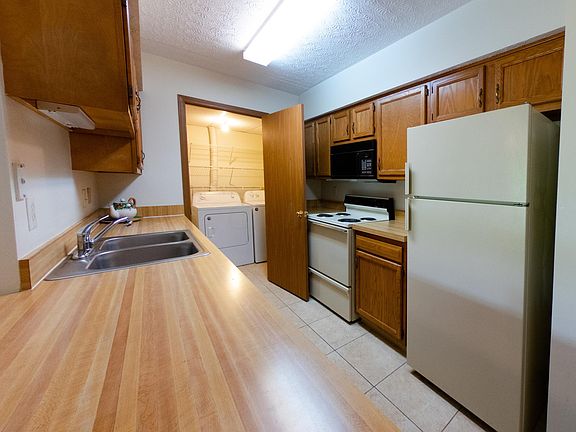 3rd image of 5970 Sharon Woods Blvd APT 210