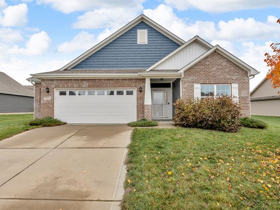 1059 Cherry Tree Ln, Greenwood, IN 46143