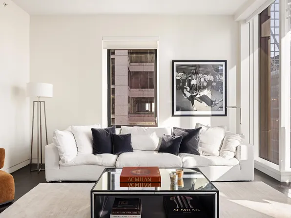 20 West 53rd Street image 3 of 15