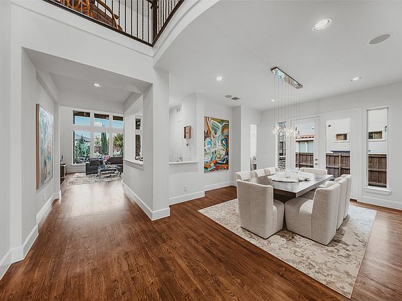 5th image of 3827 Vanderbilt Ln
