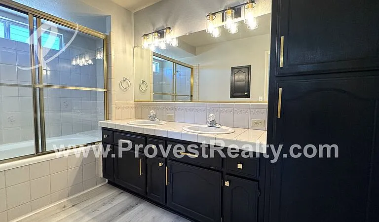 13858 Rincon Rd — Photo 16