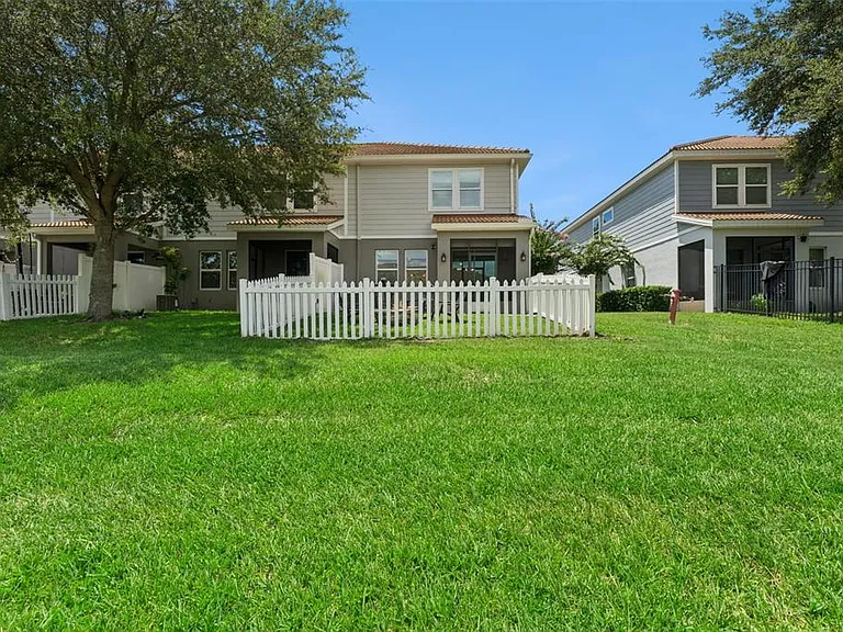 9194 Shepton St — Photo 35