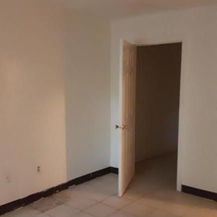 5th image of 75 Scotch Pond Pl APT 13