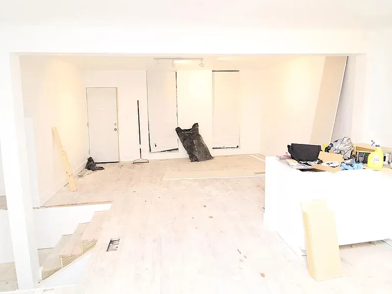 923 S Carpenter St #1F — Photo 11