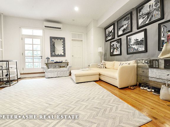3rd image of 53 E 64th St #3A