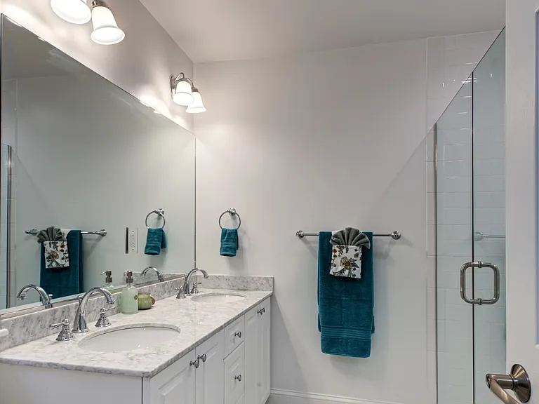 162 Gerry Rd #G — Photo 8