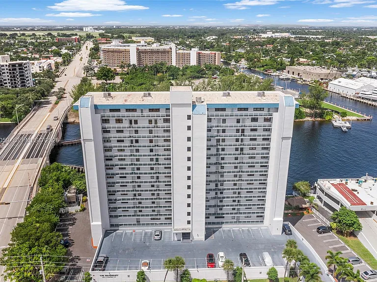 1401 N Riverside Dr #1406 — Photo 31