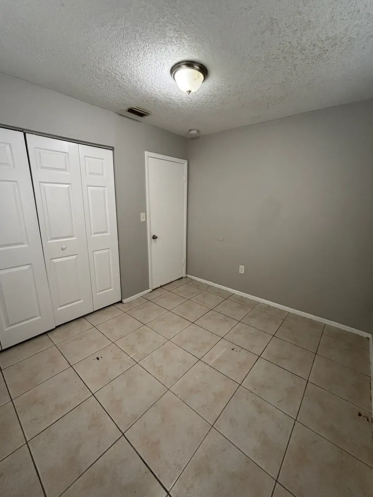 10117 N Aster Ave, Unit A, Tampa, Fl 336142 — Photo 4