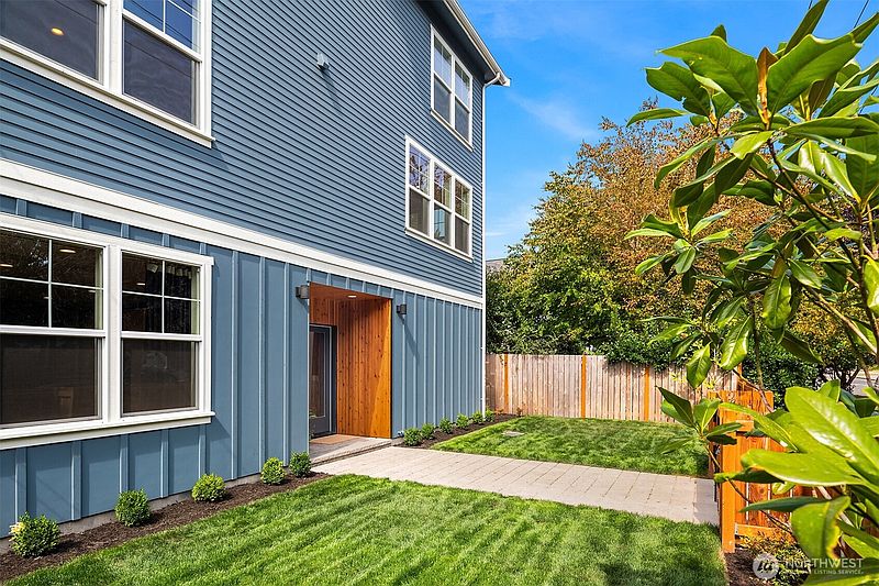 3rd image of 3639 34th Avenue W