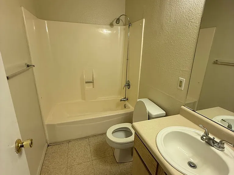 Echols 1500 - Sedona Apartments — Photo 55