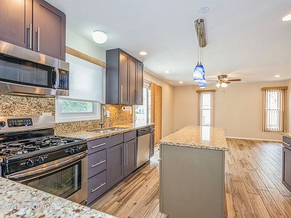 5th image of 1140 N Darlington Cir