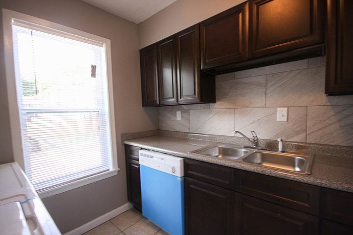 2nd image of 3384 Spottswood Ave