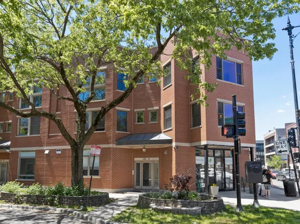 1552 N Leavitt St, Chicago, IL 60622