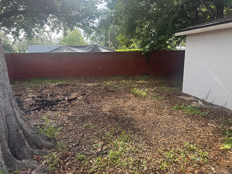 3923 Rockefeller Ave — Photo 12